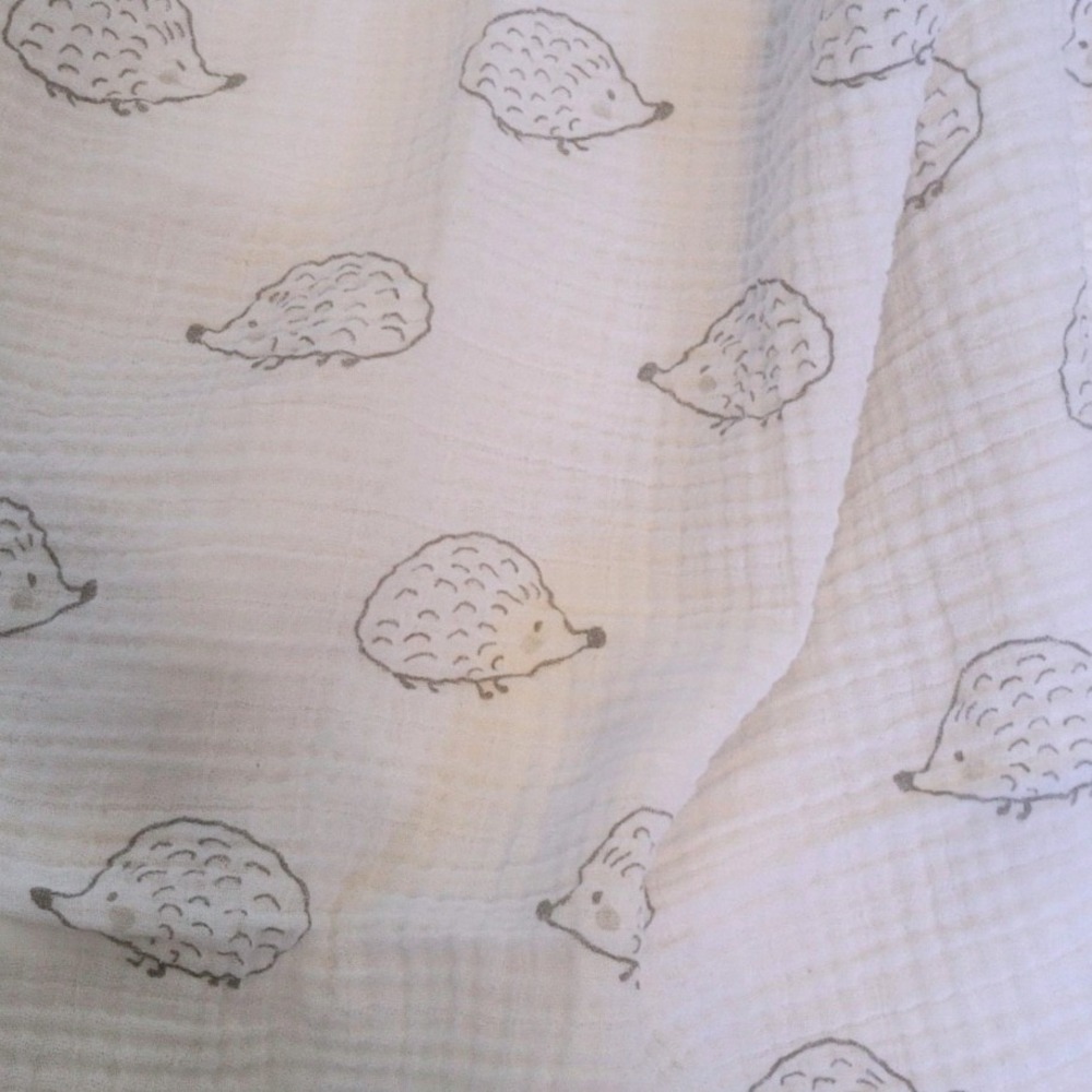 SwaddleDesigns Cotton Muslin Hedgehog Print Receiving‎ Blanket Wh/Grey 123 Wrap